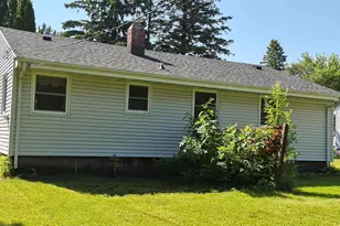 2109 W 22nd St, Duluth, MN 55811 - Photo 4