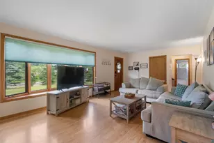 3711 Getchell Rd, Hermantown, MN 55811 - Photo 4