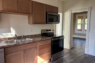 826 E 6th St, Duluth, MN 55805 - Photo 14