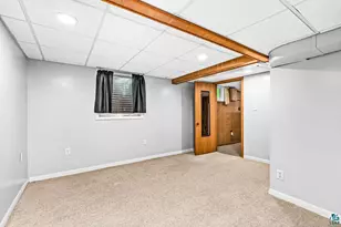 809 N Robin Ave, Duluth, MN 55811 - Photo 30