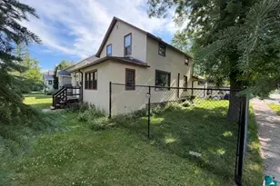 2130 E 11th Ave, Hibbing, MN 55746 - Photo 16