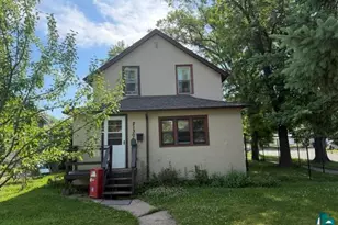 2130 E 11th Ave, Hibbing, MN 55746 - Photo 1