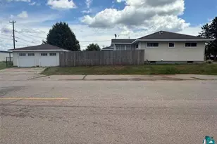 1505 E Harvey St, Ely, MN 55731 - Photo 32