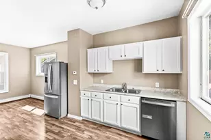 309 Maryland St, Duluth, MN 55803 - Photo 18