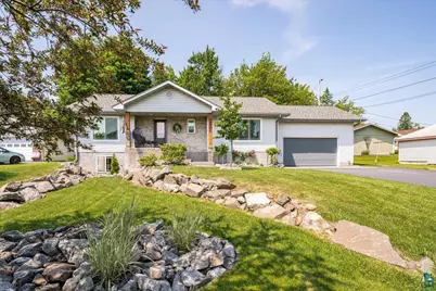 231 Chambersburg Dr, Duluth, MN 55811 - Photo 2
