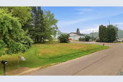 3934, 3936 Main St, Kettle River, MN 55757 - Photo 8