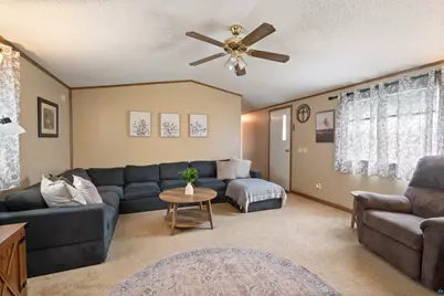 27 Juniper Ln, Duluth, MN 55810 - Photo 2