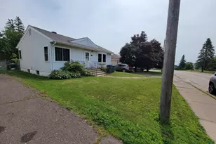 2614 Piedmont Ave, Duluth, MN 55811 - Photo 4