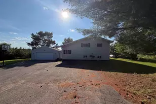 223 Hill Rd, Esko, MN 55733 - Photo 2