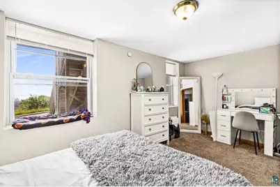 217 E 7th St, Duluth, MN 55805 - Photo 26