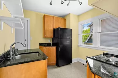 1529 E 5th St, Duluth, MN 55812 - Photo 16