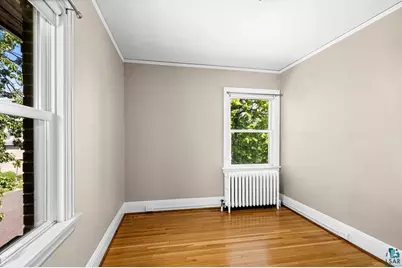 1529 E 5th St, Duluth, MN 55812 - Photo 18