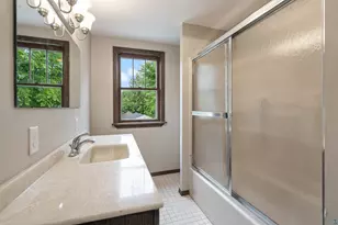 706 E 7th St, Superior, WI 54880 - Photo 18