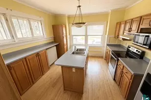 1429 E 4th St, Duluth, MN 55805 - Photo 4
