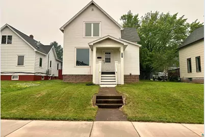 827 9th Ave, Two Harbors, MN 55616 - Photo 1