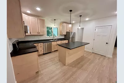 827 9th Ave, Two Harbors, MN 55616 - Photo 12