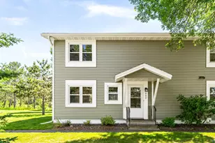 902 Madison Ave, Duluth, MN 55811 - Photo 1