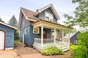 718 N 1st Ave E, Duluth, MN 55805 - Photo 1