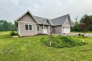 3139 W Tischer Rd, Duluth, MN 55803 - Photo 2