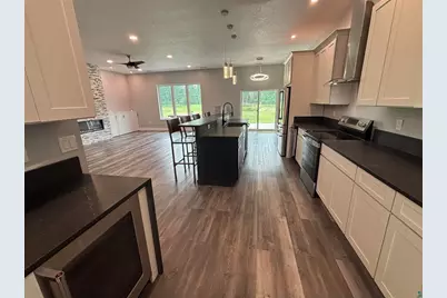 3139 W Tischer Rd, Duluth, MN 55803 - Photo 10