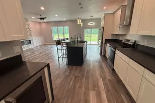 3139 W Tischer Rd, Duluth, MN 55803 - Photo 10