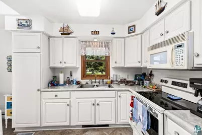 5385 Shady Ln, Duluth, MN 55811 - Photo 8