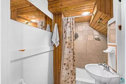 227 South Ave, Two Harbors, MN 55616 - Photo 10