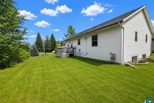 831 Commonwealth Ave, Duluth, MN 55808 - Photo 6