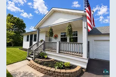 831 Commonwealth Ave, Duluth, MN 55808 - Photo 2
