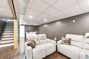 220 E Locust St, Duluth, MN 55811 - Photo 20