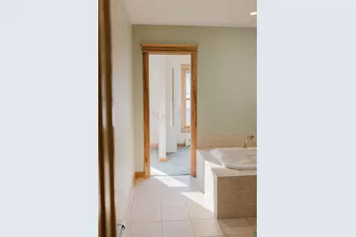 13 W 8th St, Duluth, MN 55805 - Photo 28