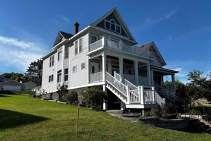 13 W 8th St, Duluth, MN 55805 - Photo 1
