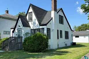 3301 W 2nd Ave, Hibbing, MN 55746 - Photo 1