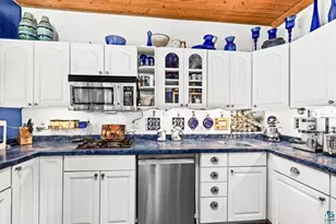 1601 E 4th St, Duluth, MN 55812 - Photo 18