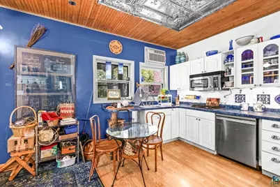 1601 E 4th St, Duluth, MN 55812 - Photo 16