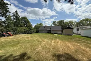 8 13th St NW, Chisholm, MN 55719 - Photo 4