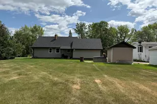 8 13th St NW, Chisholm, MN 55719 - Photo 6