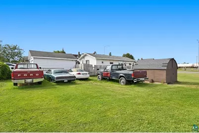 5005 E 2nd St, Superior, WI 54880 - Photo 14