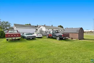 5005 E 2nd St, Superior, WI 54880 - Photo 14
