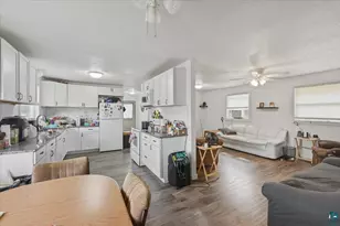 5005 E 2nd St, Superior, WI 54880 - Photo 4