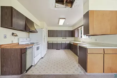 2208 4th Ave W, Hibbing, MN 55746 - Photo 12