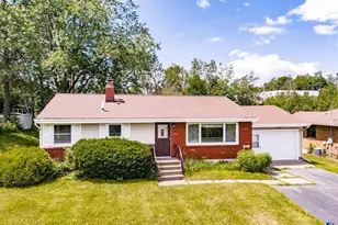 3131 Chambersburg Ave, Duluth, MN 55811 - Photo 2
