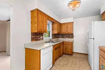 3131 Chambersburg Ave, Duluth, MN 55811 - Photo 8