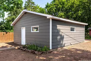 904 9th Ave W, Ashland, WI 54806 - Photo 28