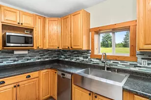 4274 W Pioneer Rd, Duluth, MN 55803 - Photo 16