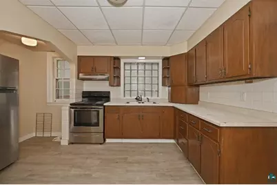 611 Lincoln Pkwy, Duluth, MN 55806 - Photo 10