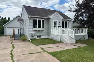 110 W Toledo St, Duluth, MN 55811 - Photo 1