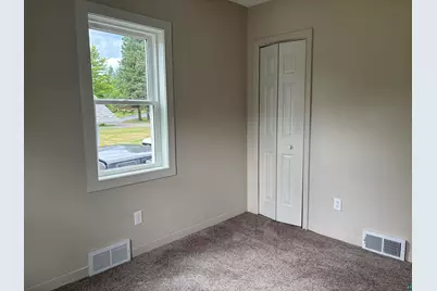 110 W Toledo St, Duluth, MN 55811 - Photo 18