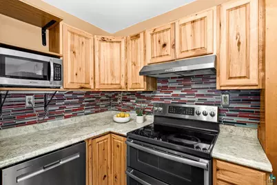 422 N 76th Ave W, Duluth, MN 55807 - Photo 12