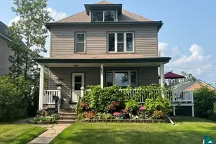 821 N 10th St, Virginia, MN 55792 - Photo 1